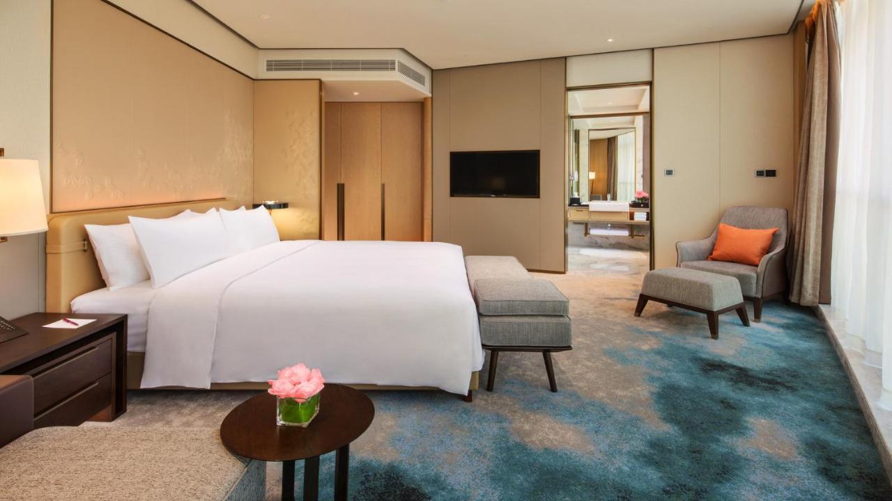 Crowne Plaza Xiangxi Hotell Fenghuang Exteriör bild