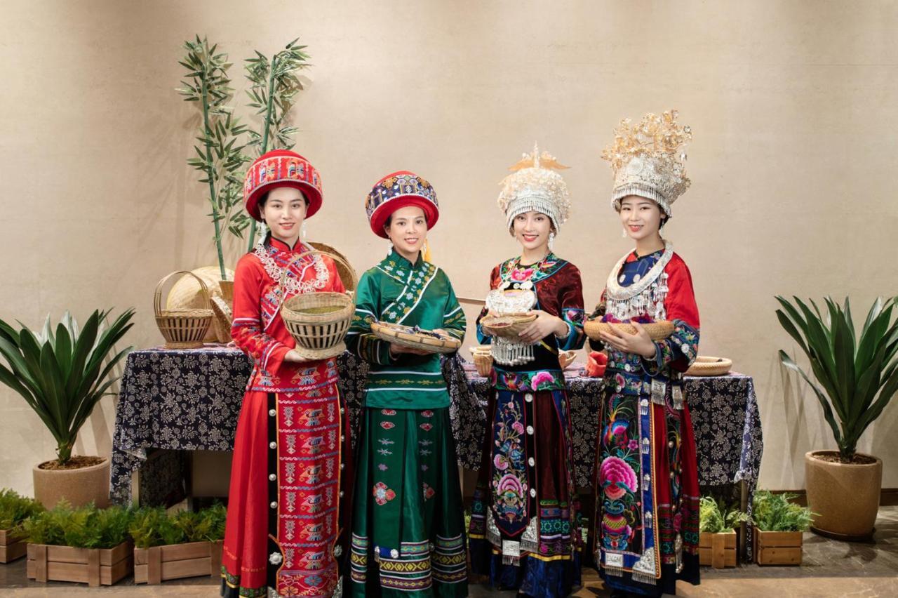 Crowne Plaza Xiangxi Hotell Fenghuang Exteriör bild