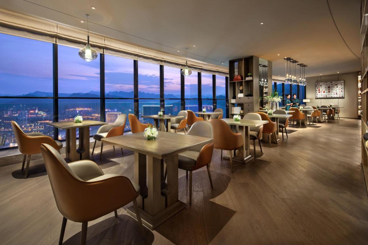 Crowne Plaza Xiangxi Hotell Fenghuang Exteriör bild